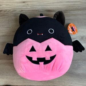 Squishmallows 12” Emily The Bat Pink Pumpkin Halloween Plush Jazwares